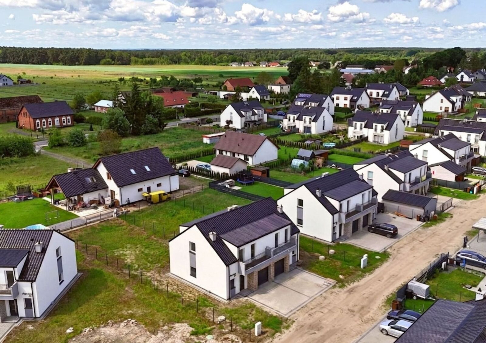 Dom Sprzedaż Białuń Przyrodnicza 13