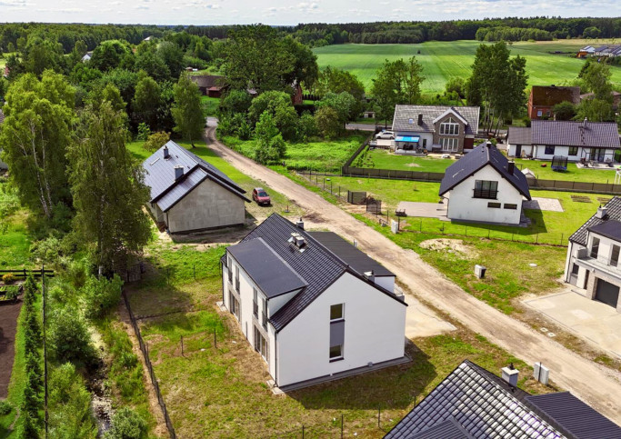 Dom Sprzedaż Białuń Przyrodnicza 7