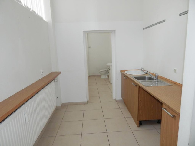Lokal Sprzedaż  Pomorzany 13